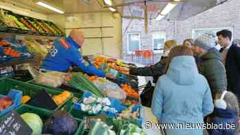 Weekmarkt viert vierde verjaardag met kraslotenactie