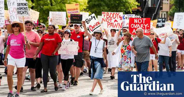 Key court hearing as Alabama threatens prosecutions over abortion support