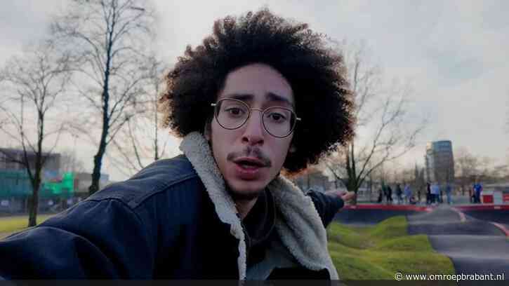 Leraar laat ongelukkige pubers stralen op het podium en jij mag meegenieten