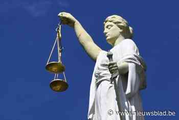 Twintiger vervolgd voor gewelddadige afpersing