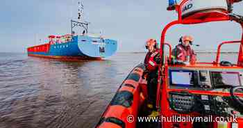 Stranded cargo ship in the Humber set to be there for 'at least a month'