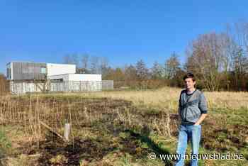 Dankzij alerte Kobe (18), lid van de jeugdbrandweer, blijft buitenbrand beperkt