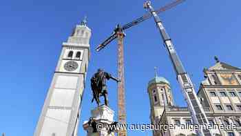 Perlachturm: Mit dem Baukran startet die Sanierung