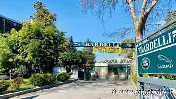 Detersivi al posto delle Jaguar. Così cambia la storica officina di Roma nord