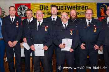 Ehrungen und Beförderungen – Einsatzkräfte stehen im Rampenlicht