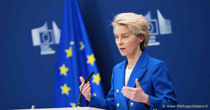 Von der Leyen vuole scavalcare il Parlamento Ue per far approvare il suo piano di riarmo: “No al voto in aula, è un’emergenza”