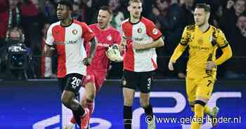 LIVE Champions League | Wellenreuther pakt penalty van Zielinski, staande ovatie voor De Vrij bij wissel