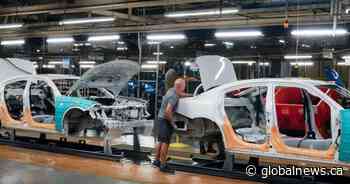 Trump exempts Big 3 automakers from Canada, Mexico tariffs for 1 month