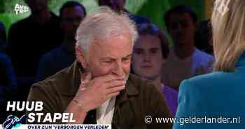 Huub Stapel in tranen in talkshow Eva als het over oorlogsverleden van zijn vader gaat