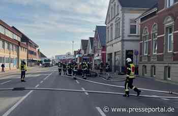 FW-AUR: Dachstuhlbrand im Stadtzentrum