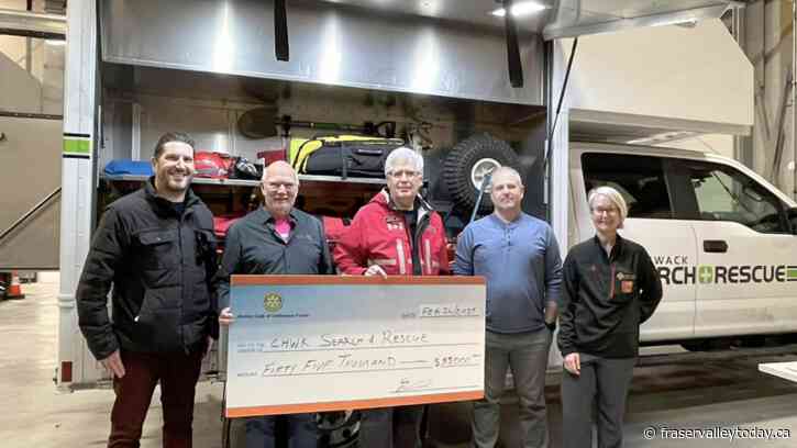 Rotary Club of Chilliwack Fraser strengthens life-saving training with 5-figure donation to Chilliwack SAR