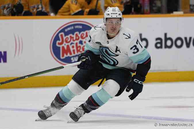 Lightning acquire Gourde and Bjorkstrand and Panthers get Vanecek as NHL trade action heats up