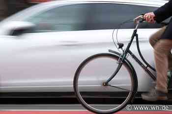Kollision mit geöffneter Autotür: Radfahrer schwer verletzt