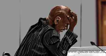 Arnhemmer (70) legt bommen om reparatie aan auto af te betalen en verspreidt mysterieuze A4-tjes na explosies