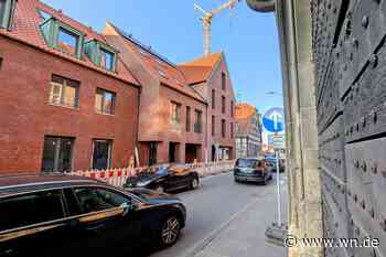 Neue Fassade und neue Engstelle im Ortskern