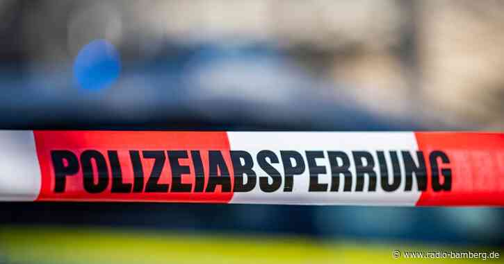 Magnetfischer zieht Weltkriegsgranate aus Fluss