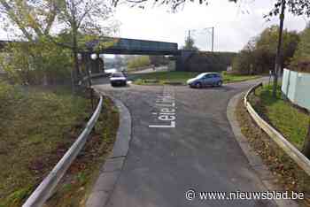 Bestuurder wordt onwel en rijdt twee kinderen aan langs Vaart Linkeroever