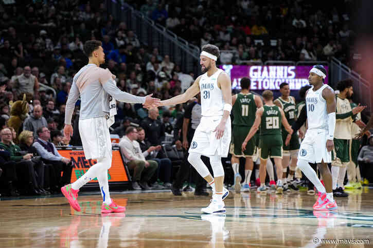 Lillard’s 34 points lead Bucks by shorthanded Mavs, 137-107