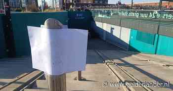 Fietsenstalling Nijmegen als enige dicht bij landelijke staking, reizigers verrast: ‘Alweer?!’