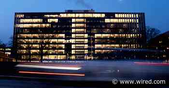 Social Security Workers Aren’t Allowed to Read This Story