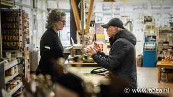 Bij Van Dijk’s Doe Het Zelf in Landsmeer is (bijna) alles hetzelfde als in de jaren zestig: ’Dat is