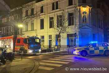 Bewoner zwaargewond naar ziekenhuis na woningbrand in Antwerpen