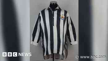 1952 FA Cup winner's shirt sold for £7,000