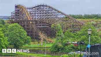Rollercoaster fans mourn 'shock' Oakwood closure
