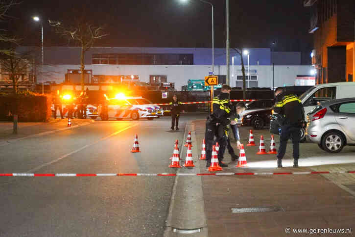 Bedrijfspand beschoten, kogelgaten in ruit aangetroffen