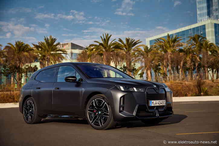 Fahrbericht BMW iX M70: Okay, der hat Dampf