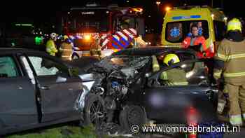 Frontale botsing eist leven, drie zwaargewonden