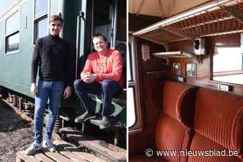 Feestzaal koopt restauratiewagon om gasten te ontvangen: “Plaats voor open keuken, lange tafel en coupés van bekende ontwerper”