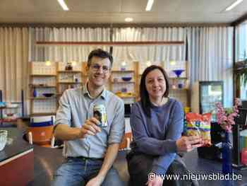 Bar in kringloopwinkel heropent deuren: “Lokale welzijnsorganisaties staan in voor uitbating”
