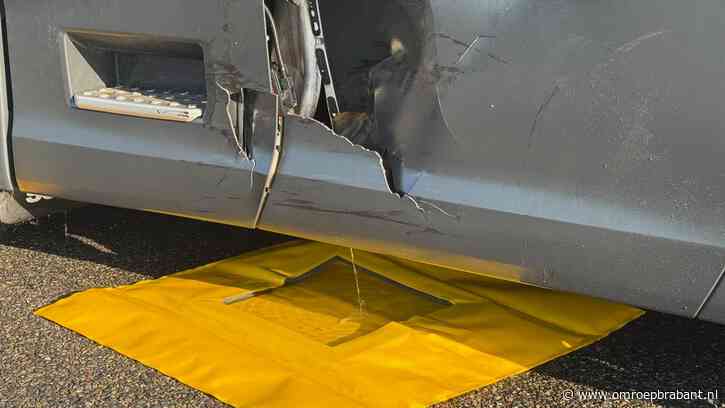 Ongeluk op de A59 tussen auto en vrachtwagen: 200 liter diesel gelekt