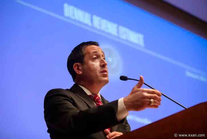 Texas Railroad commissioner, Texas business man announced campaign for Comptroller