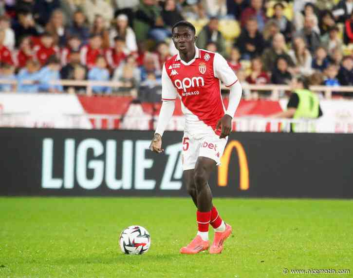 Lamine Camara titulaire au milieu de l'AS Monaco face à Toulouse