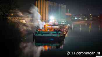 Accu’s in brand op binnenvaartschip nabij Gerrit Krolbrug (update)