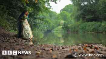 Woman who 'married' Avon continues clean water calls