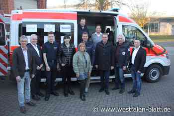 DRK Spenge freut sich über neues Einsatzfahrzeug