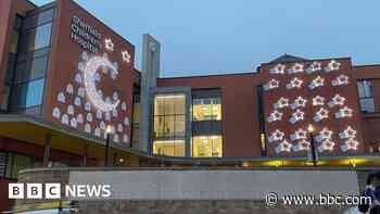 Children's hospital lit up for Ramadan