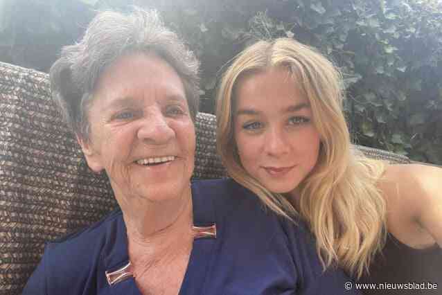 Zangeres Luka Cruysberghs lanceert nummer over dementie ter ere van overleden oma: “Ik zag hoe muziek haar raakte, zelfs toen praten en bewegen moeilijker werd”