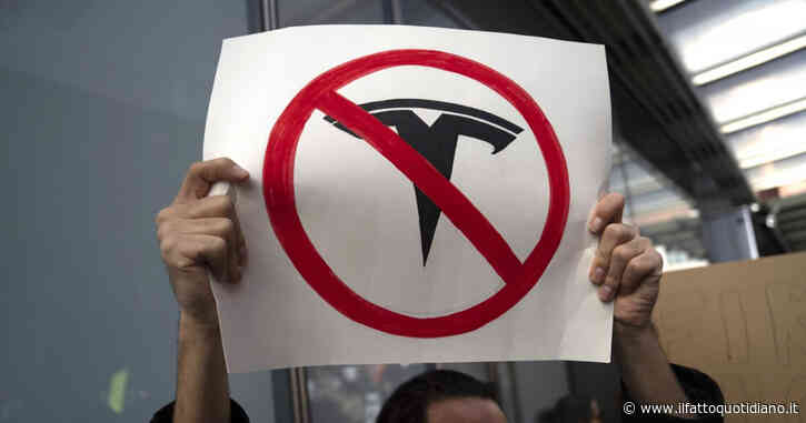 Negli USA monta la rabbia anti Musk. Strutture Tesla oggetto di crescenti atti vandalici