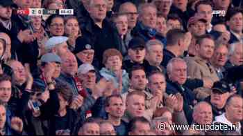 Philips Stadion komt in 67ste minuut met een staande ovatie: 'Emotioneel moment'