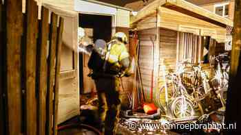 112-nieuws: brand in schuur Uden • auto's botsen in Waalwijk