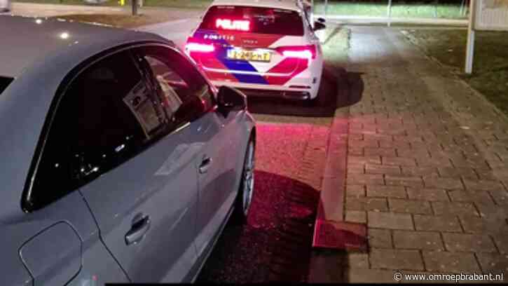 Politie onderschept twee gestolen auto’s na achtervolging bij grensovergang