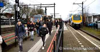 Viertal zonder geldig vervoersbewijs belaagt NS-medewerkers