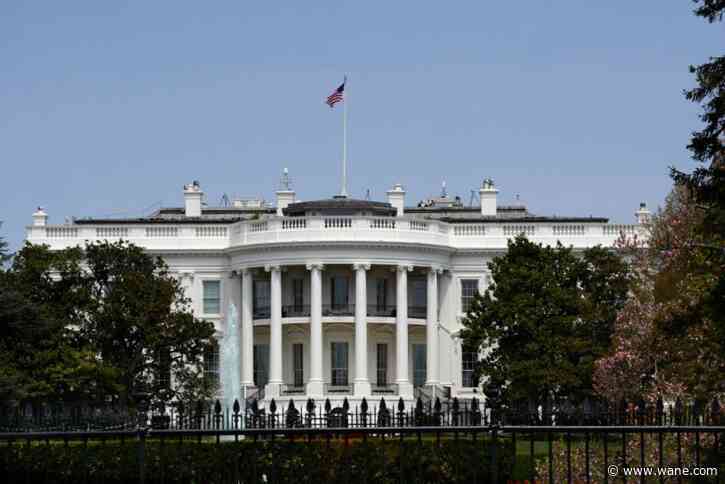 Armed man shot by Secret Service near White House: authorities