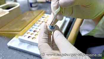 Nach Verlust eines Auges: Augsburger Experte verhilft Patientin zu neuem Lebensmut