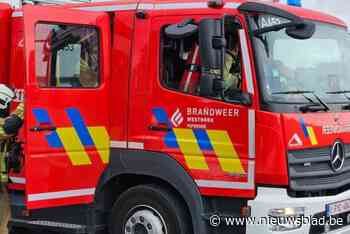 Brandweer rukt uit nadat glas vanop tweede verdieping op straat valt
