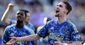 Goudhaantje Kenneth Taylor en stug Ajax vallen in herhaling: ‘We leunen op elkaar en niet op één speler’